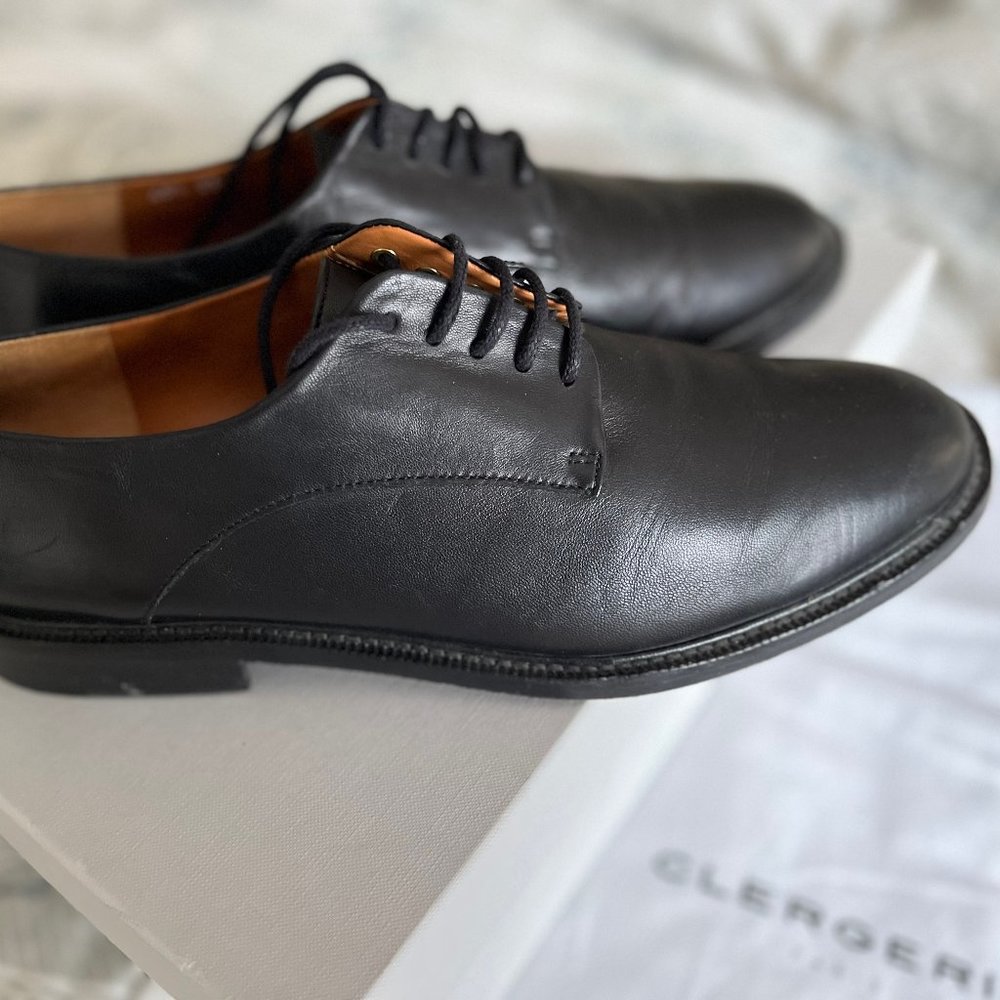 Robert Clergerie Black Flats Timeless Elegance